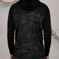 Salty Crew Alpha Flag Camo Pinnacle + Mask Sunshirt