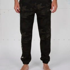 Salty Crew Mens Slowroll Camo Sweatpant
