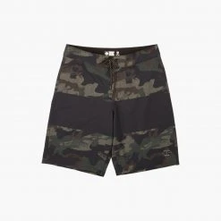 Salty Crew Topwater Camo Boardshort Mens