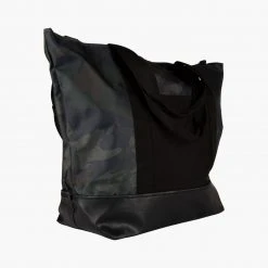 Salty Crew Beach Day Essentials Beachbreak 2 Camo Tote